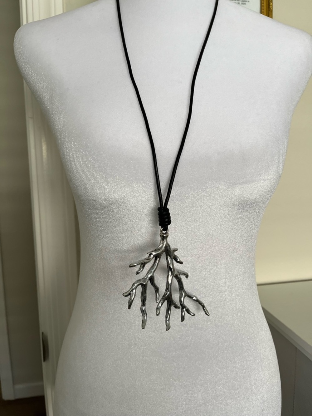 Large chunky statement leather cord branch pendant necklace 38”